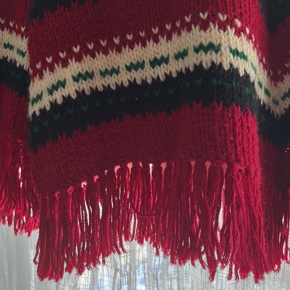 Striped shawl sweater red/green/white womens one size sweater - Picture 2 of 6